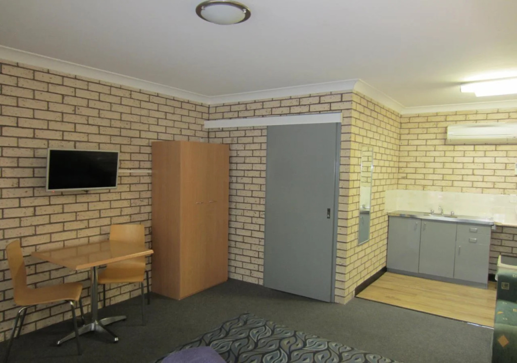 Cowra Crest Motel