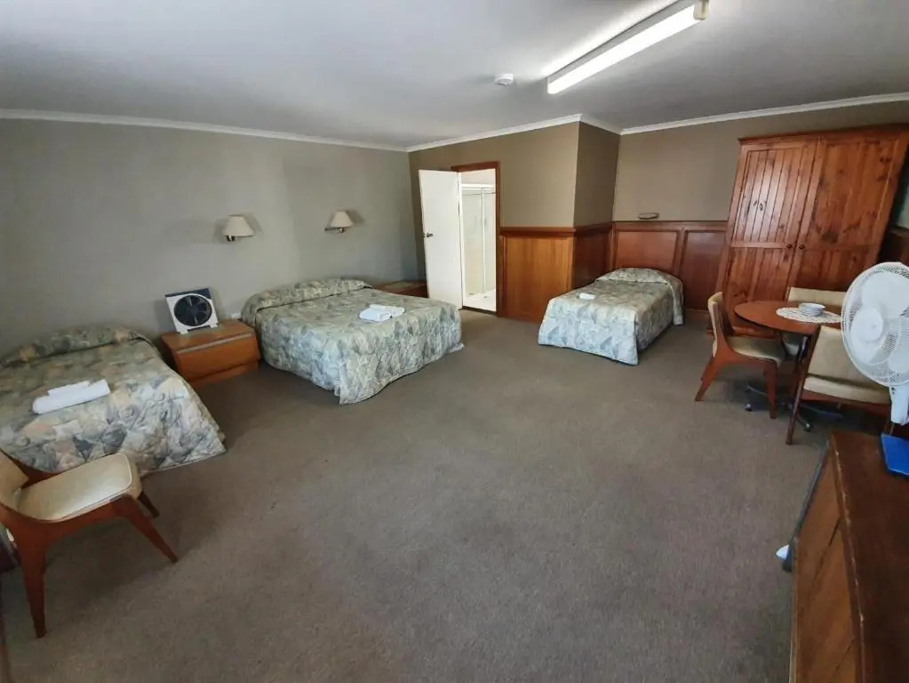 Robe Heaven Motel