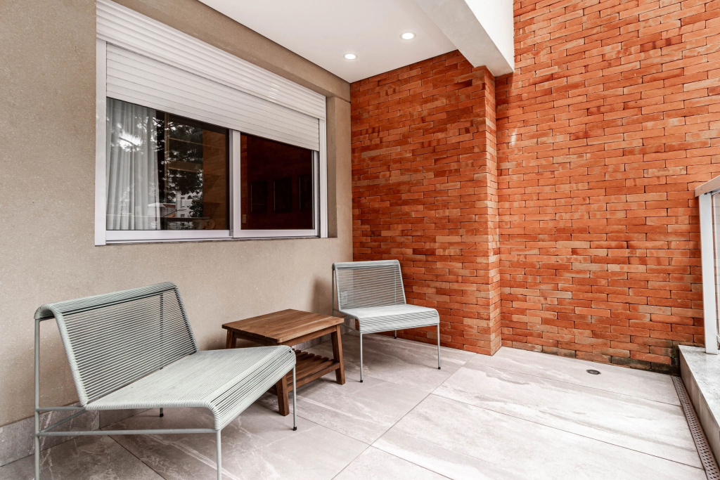 Apartamento estiloso com terraço privativo | Jardim Paulista
