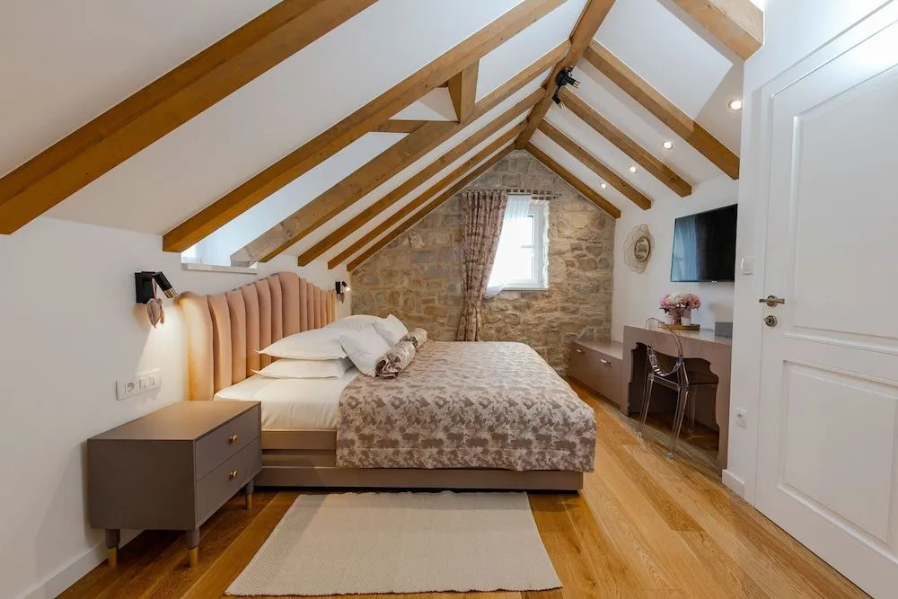 Villa Bante - Luxury Stone House