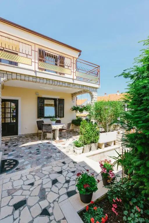 Andela Apartment
