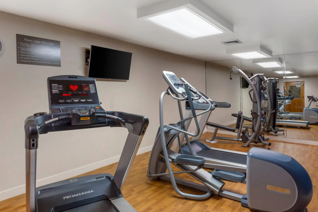 Comfort Suites Regency Park