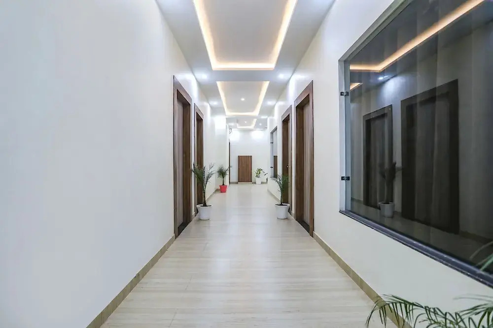 Hotel JB Square Ayodhya Near Ram Mandir, Airport & Ayodhya Cantt