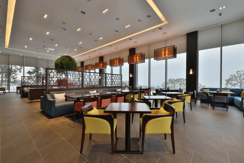 Camphortree Hotel and Resort