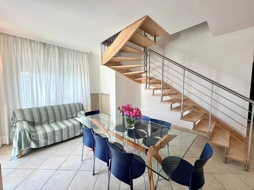Lignano Top-floor Flat Near Center