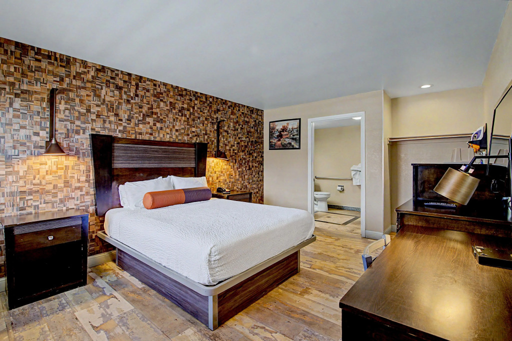 Santa Clarita Motel - Near six Flags Magic Mountain - Valencia