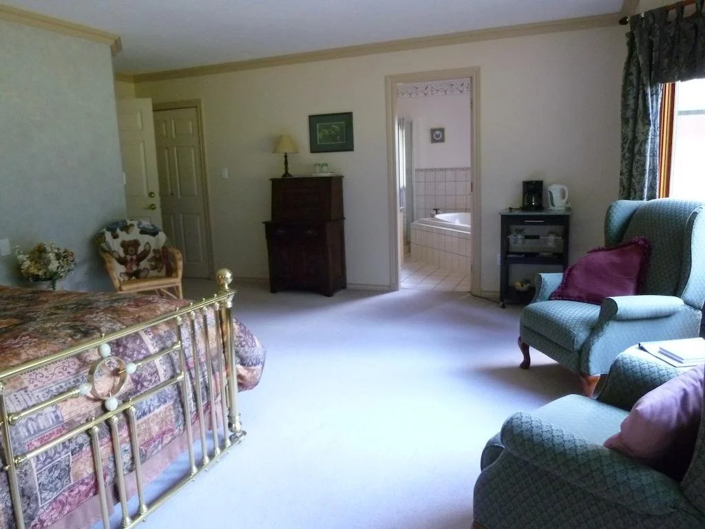Cobble House Bed & Breakfast