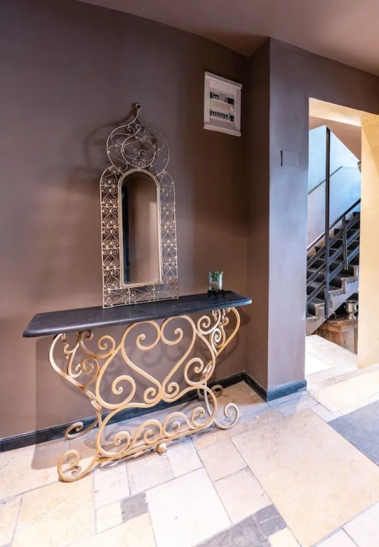 Emanuel Hotel