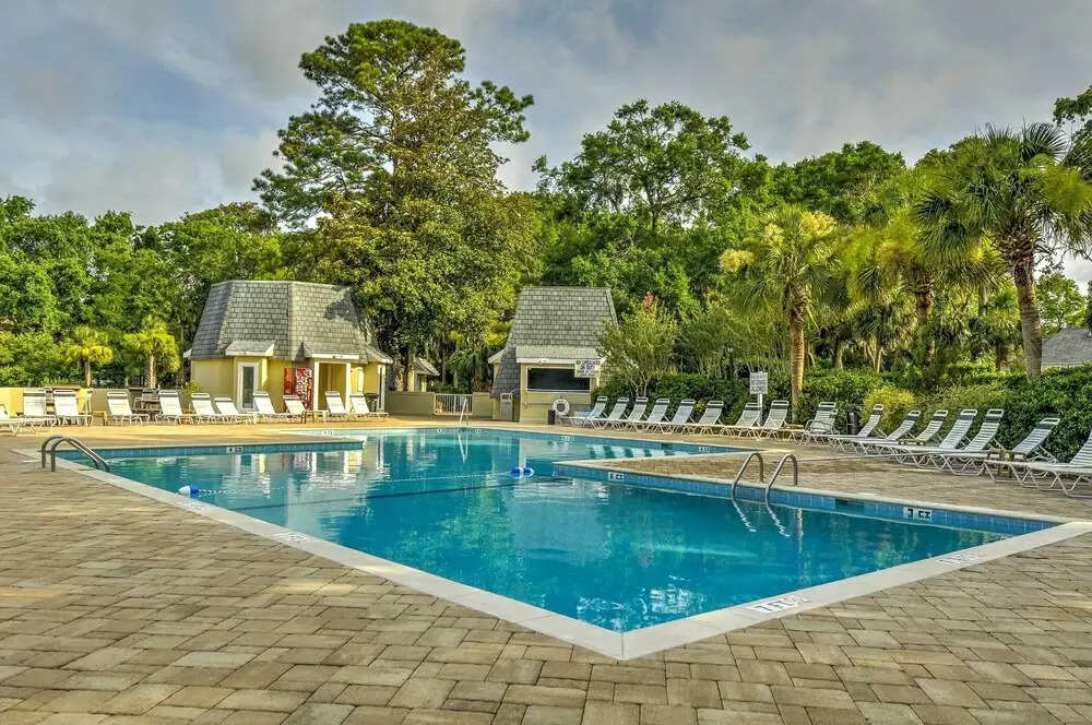 Beach & Pool Access: Golf Villa in Hilton Head