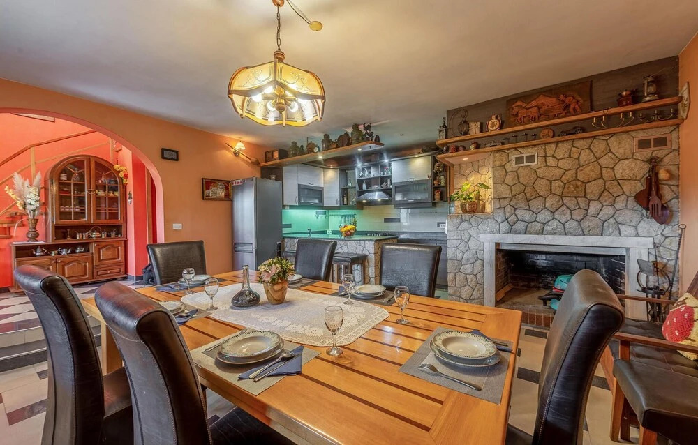 Nice Home In Zadar With Wifi