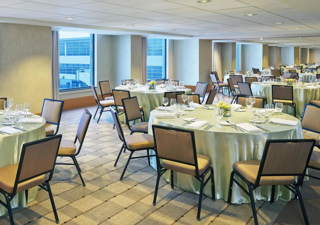 The Westin Detroit Metropolitan Airport