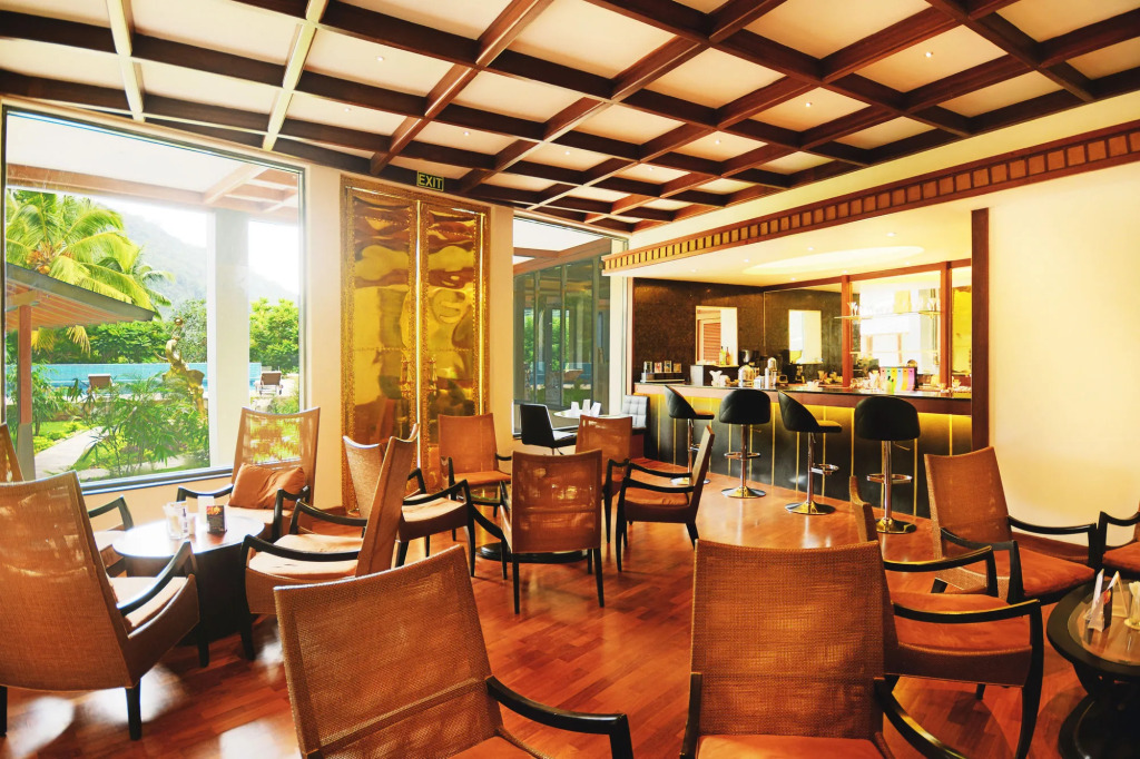 Earls Regent Hotel