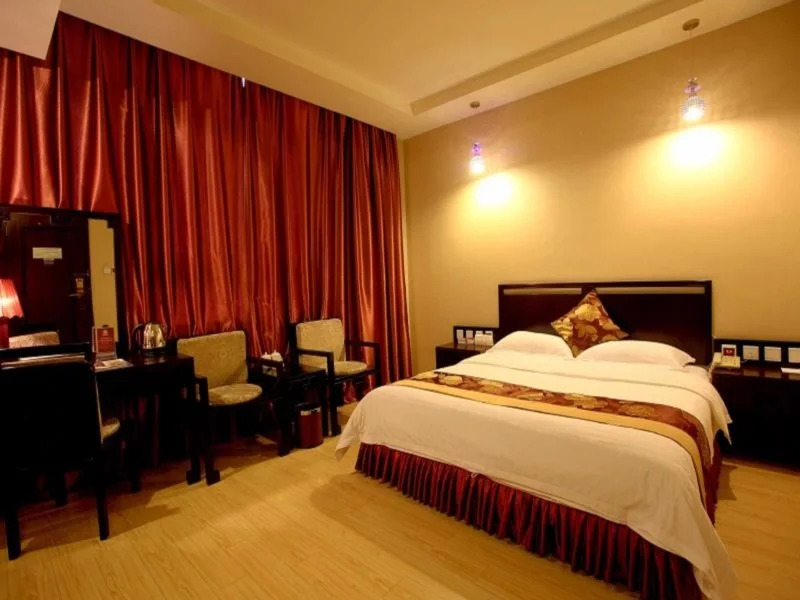 Huaxi Fishing Port Hotel