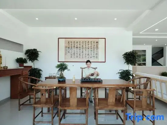 MoonBay QiDuo Homestay