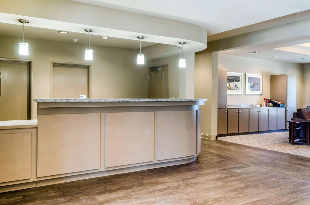 MainStay Suites Hackberry Sportsmans Lodge