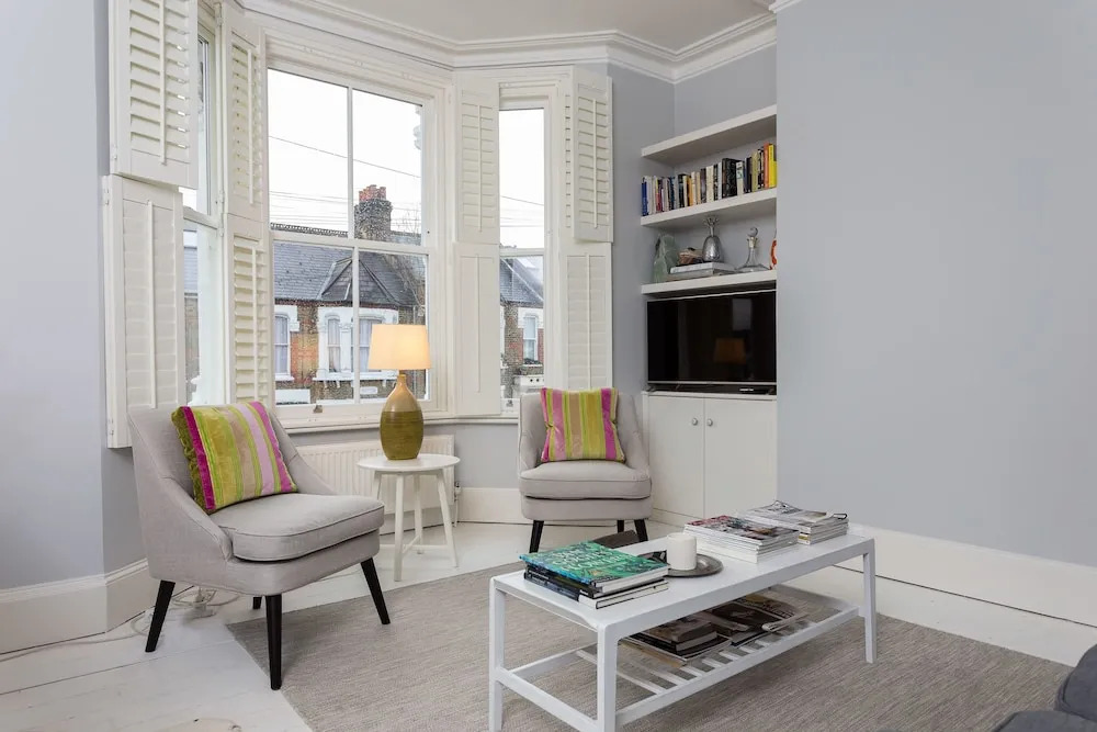 2 Bedroom Flat in Kensal Green