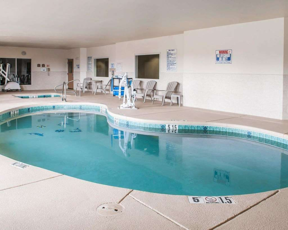 Comfort Inn & Suites