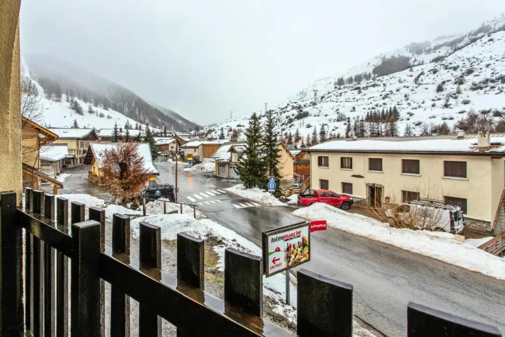 Studio 4 Personnes Avec Terrasse Vue Montagne À Vars 103282