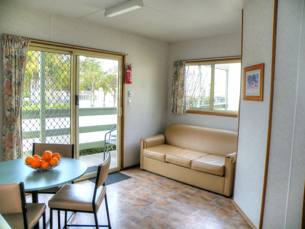 Lake Hamilton Motor Village and Caravan Park