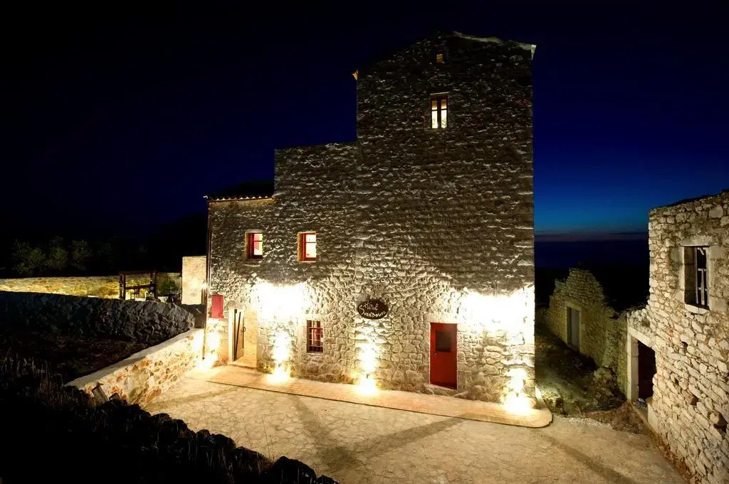 Sventoura Hotel