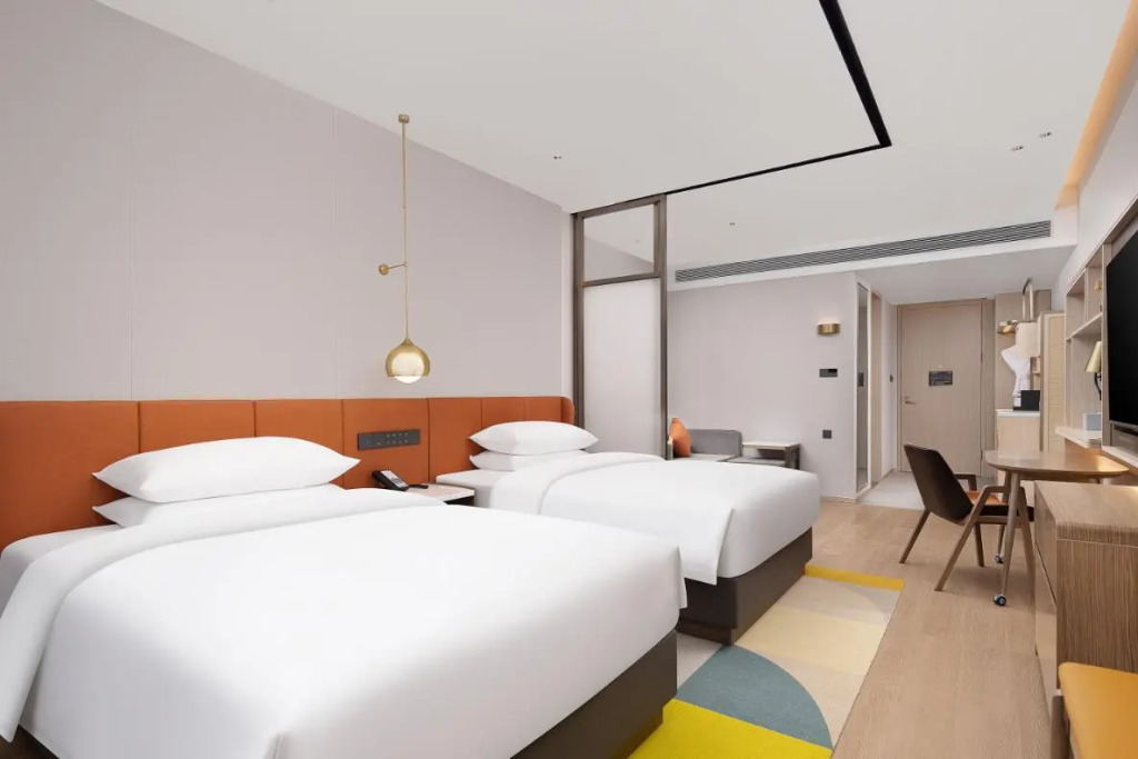 Guiyang Yunyan Fountain Pool Area Home2 Suites by Hilton Hotel