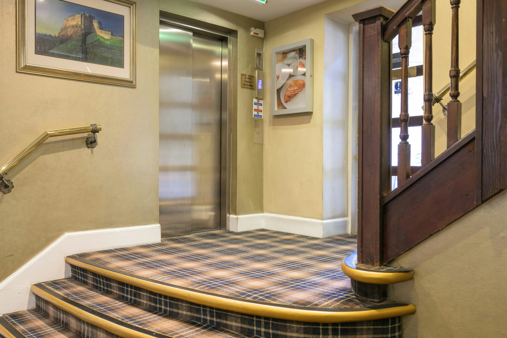 Old Waverley Hotel