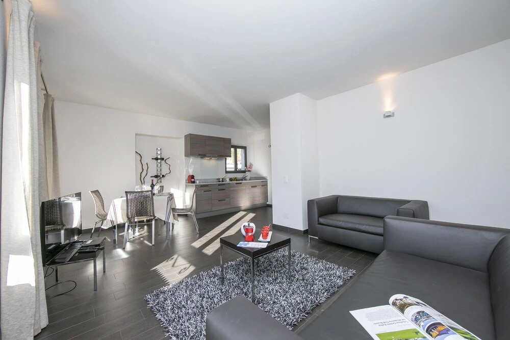 Green Apartment