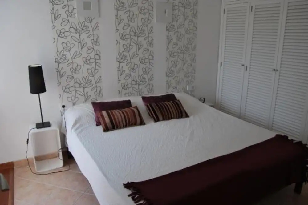Apartment - 2 Bedrooms with Pool and Sea views - 104919