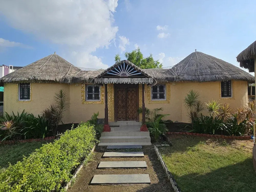Stayguru The Kutch House