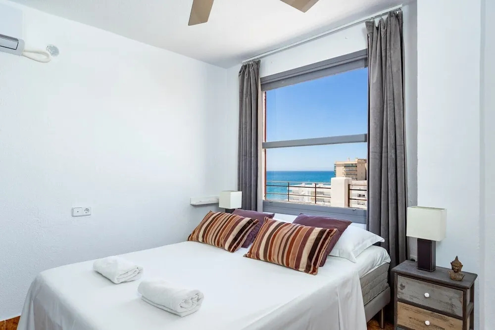 Outstanding beachfront villa Fuengirola