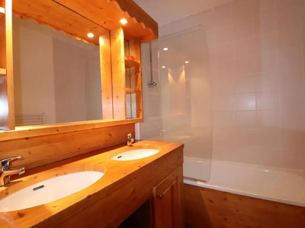 Appartement Méribel, 2 pièces, 5 personnes - FR-1-182-36