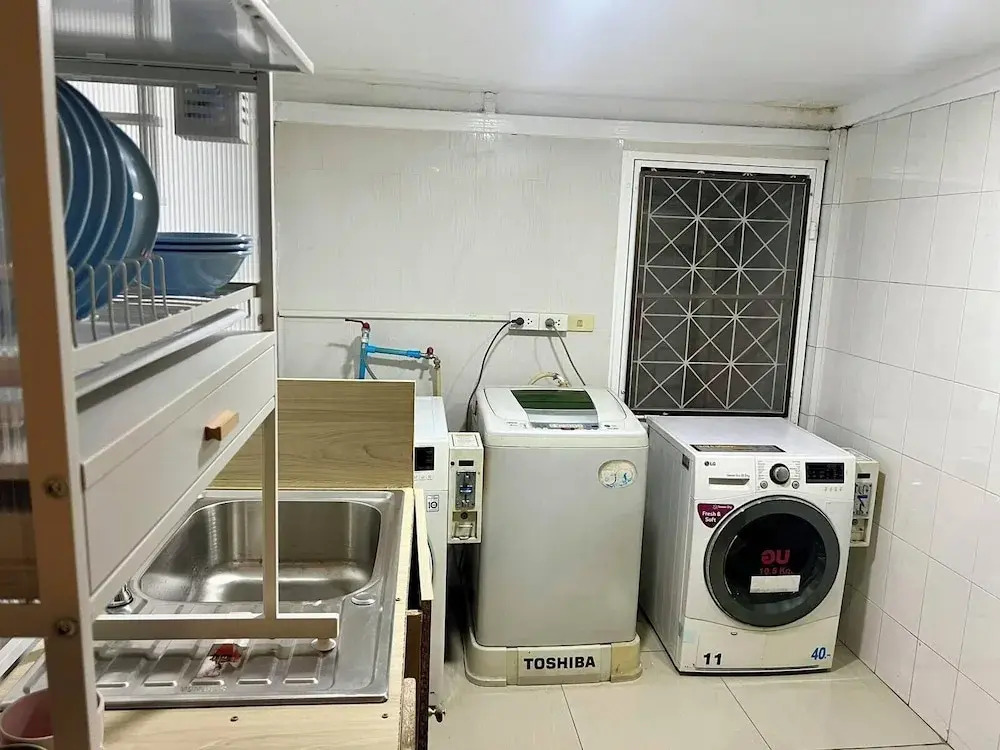 Comfy Crib Hostel 2