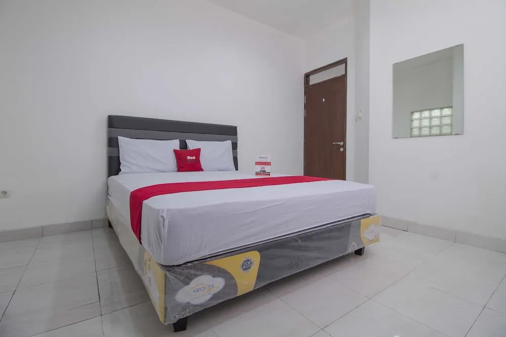 RedDoorz near Teras Kota 2