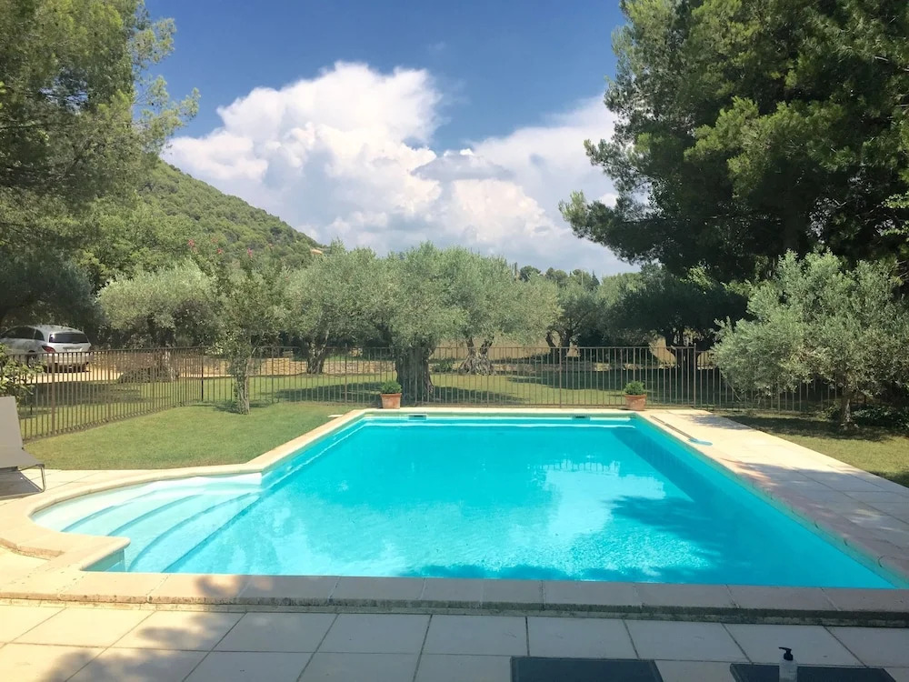 Nice House With Garden, Private Pool, Summer Kitchen and View of Mont Ventoux