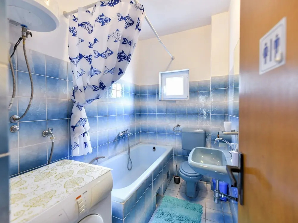 Lovely Holiday House With Private Pool, Charming Open Kitchen, Near Old Town