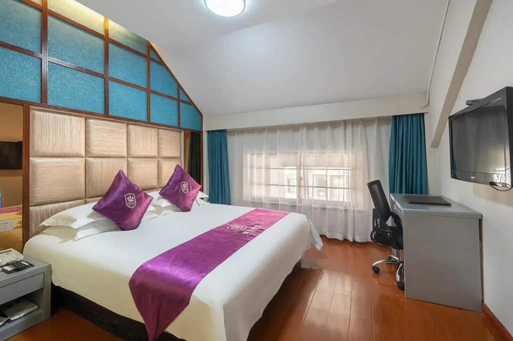 Rong Le Business Hotel