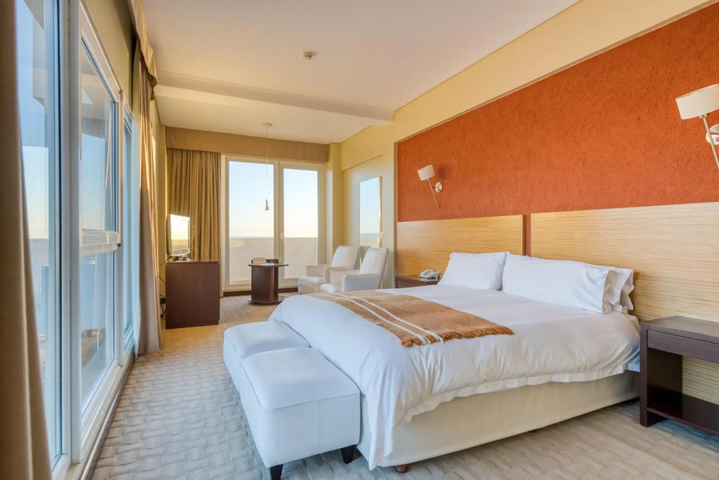 Rayentray Grand Hotel