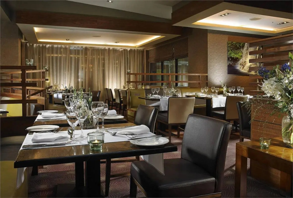 Camden Court Hotel