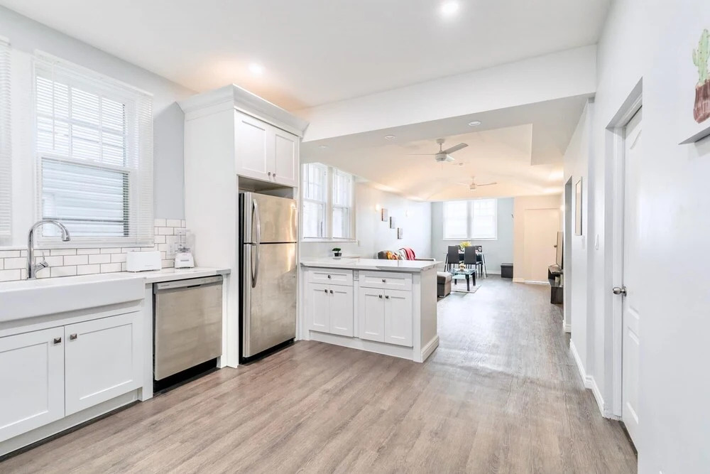 Bright and Modern 2BR Apartment With Netflix