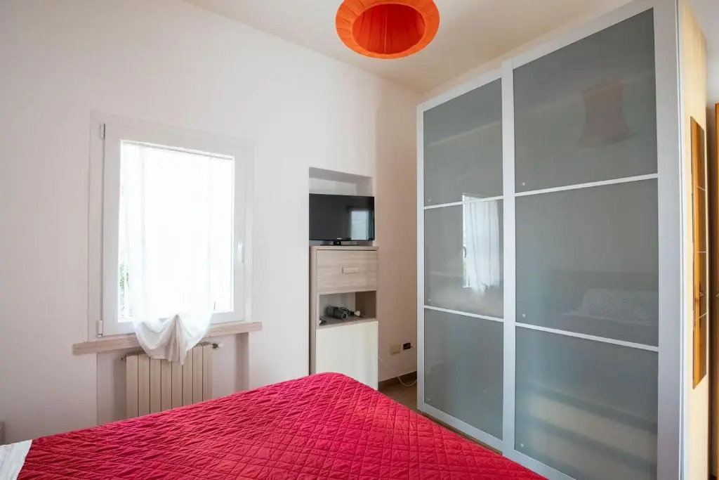 Bilocale con giardino a 200mt dal mare