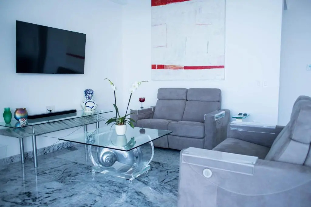 Ochid 4B Ocean Front 1500 Sq. Ft. Condo With 2 Bedrooms & 2 Bath