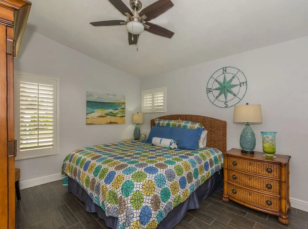 4604K - Beachside Splendor