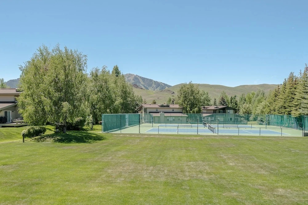 Ranchs 3538 - 2 Br Condo