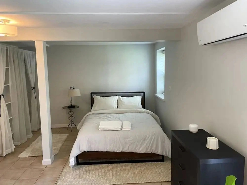 Lovely Two Bedroom Condo in South Boston