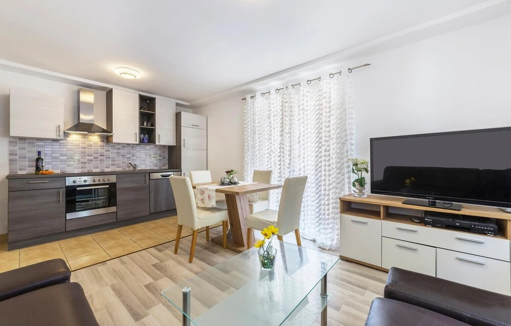 Awesome Home in Labin With Wifi and 4 Bedrooms