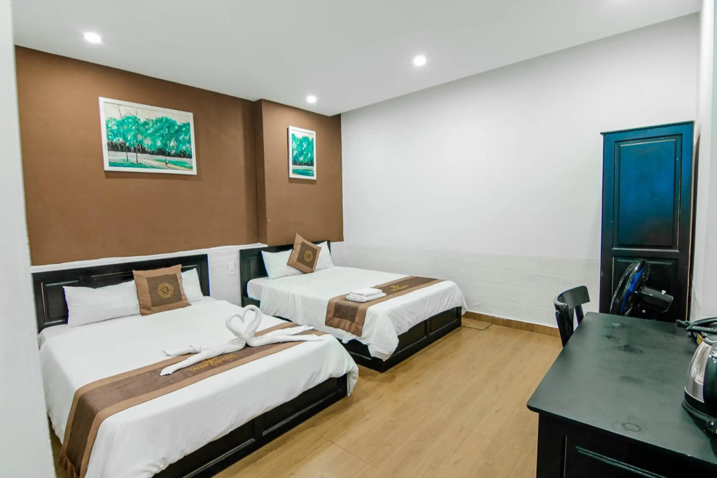 Uyen Phuong Dalat Center By HOS