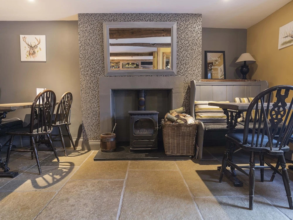 The New Crown Inn
