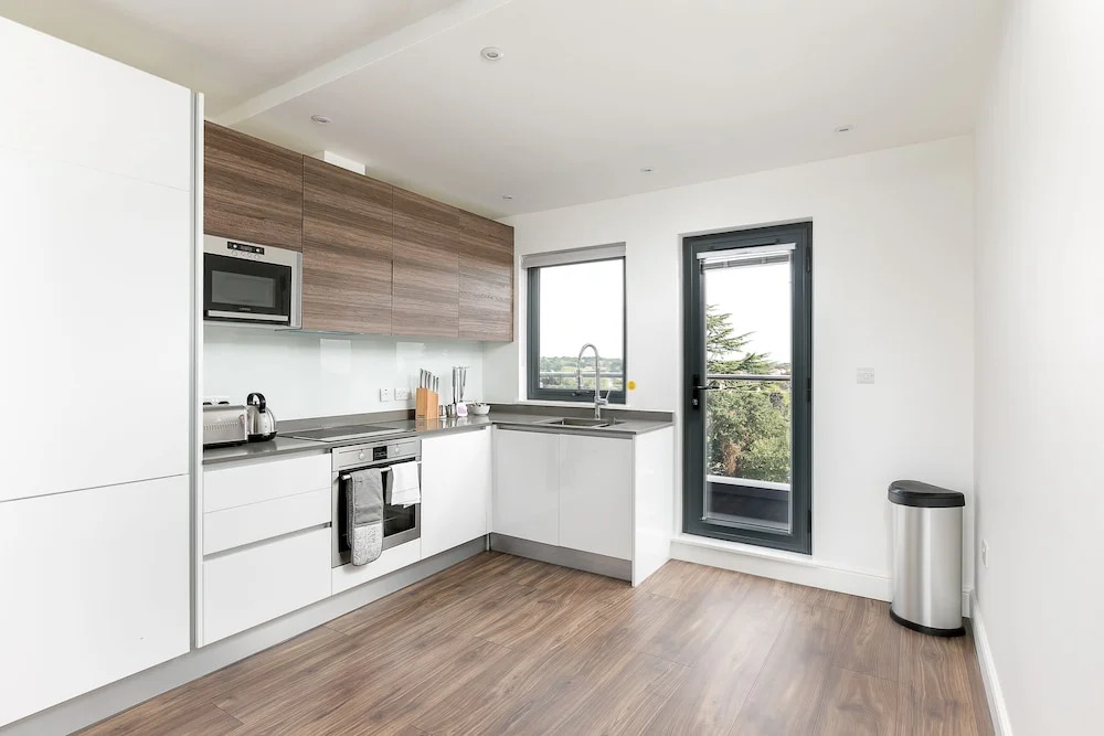 Skyvillion Embassy Court - London
