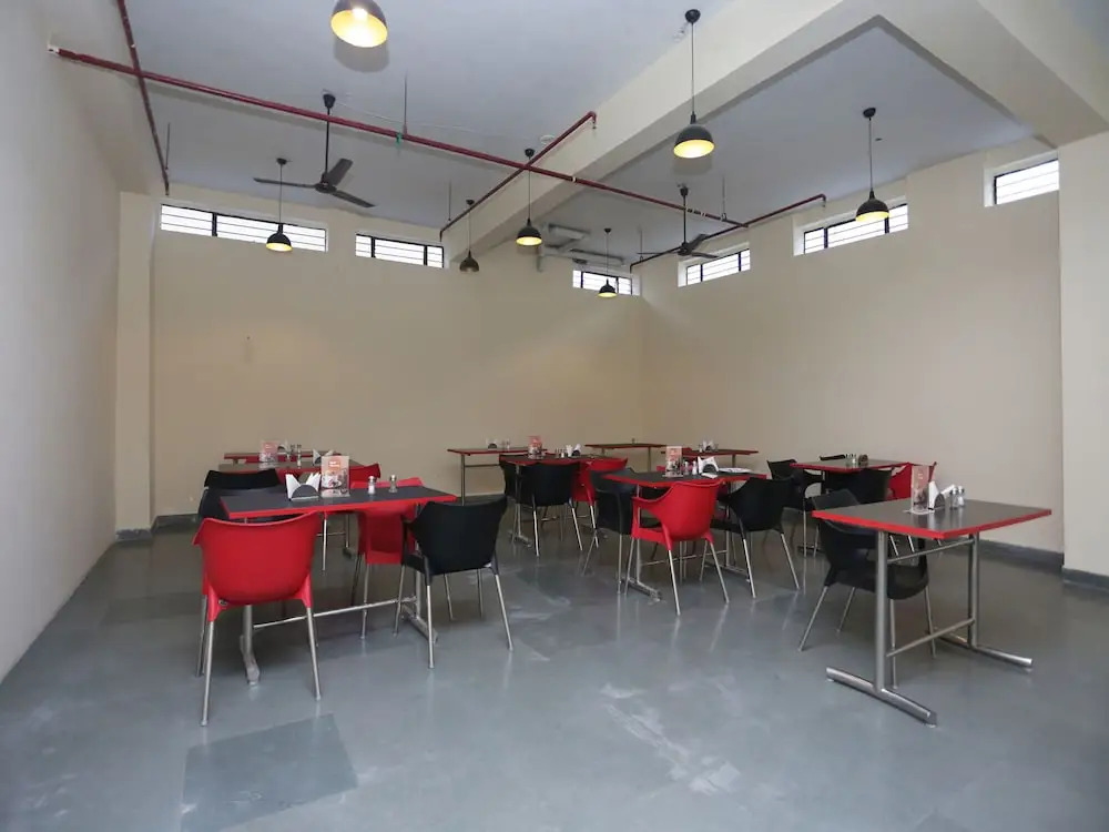OYO 13435 Atithi Suites