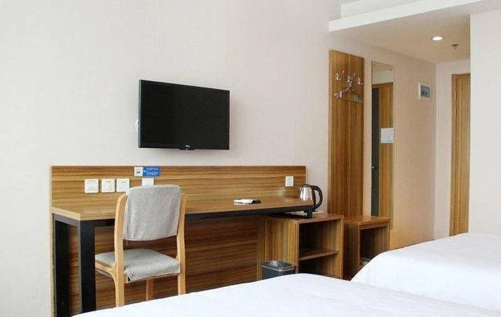 Eaka 365 Hotel North Tianshan Road Branch